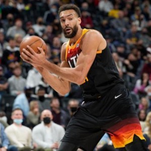 在线娱乐-戈贝尔归来爵士终结连败 流言蜚语随之灰飞烟灭